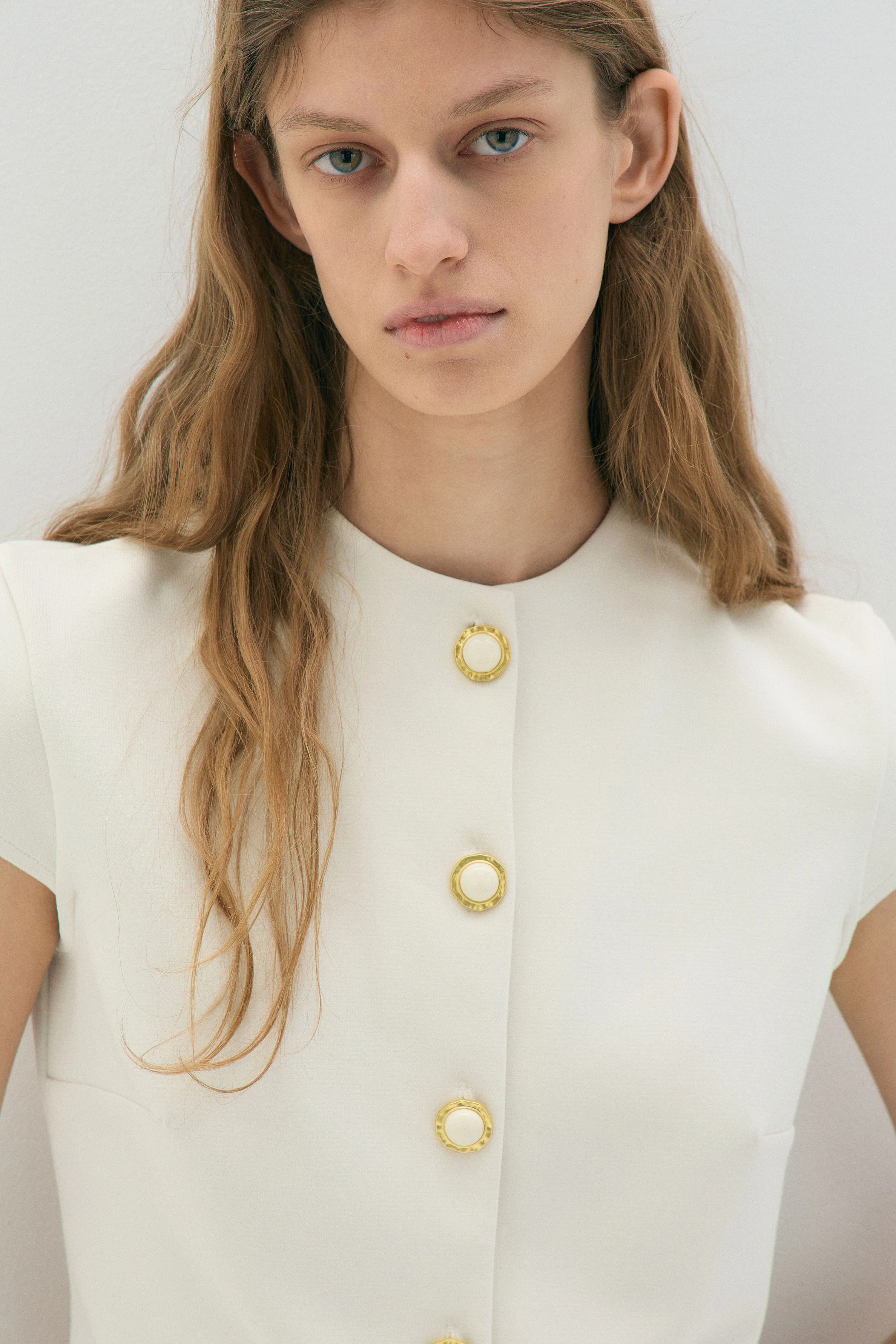FITTED INTERLOCK T-SHIRT