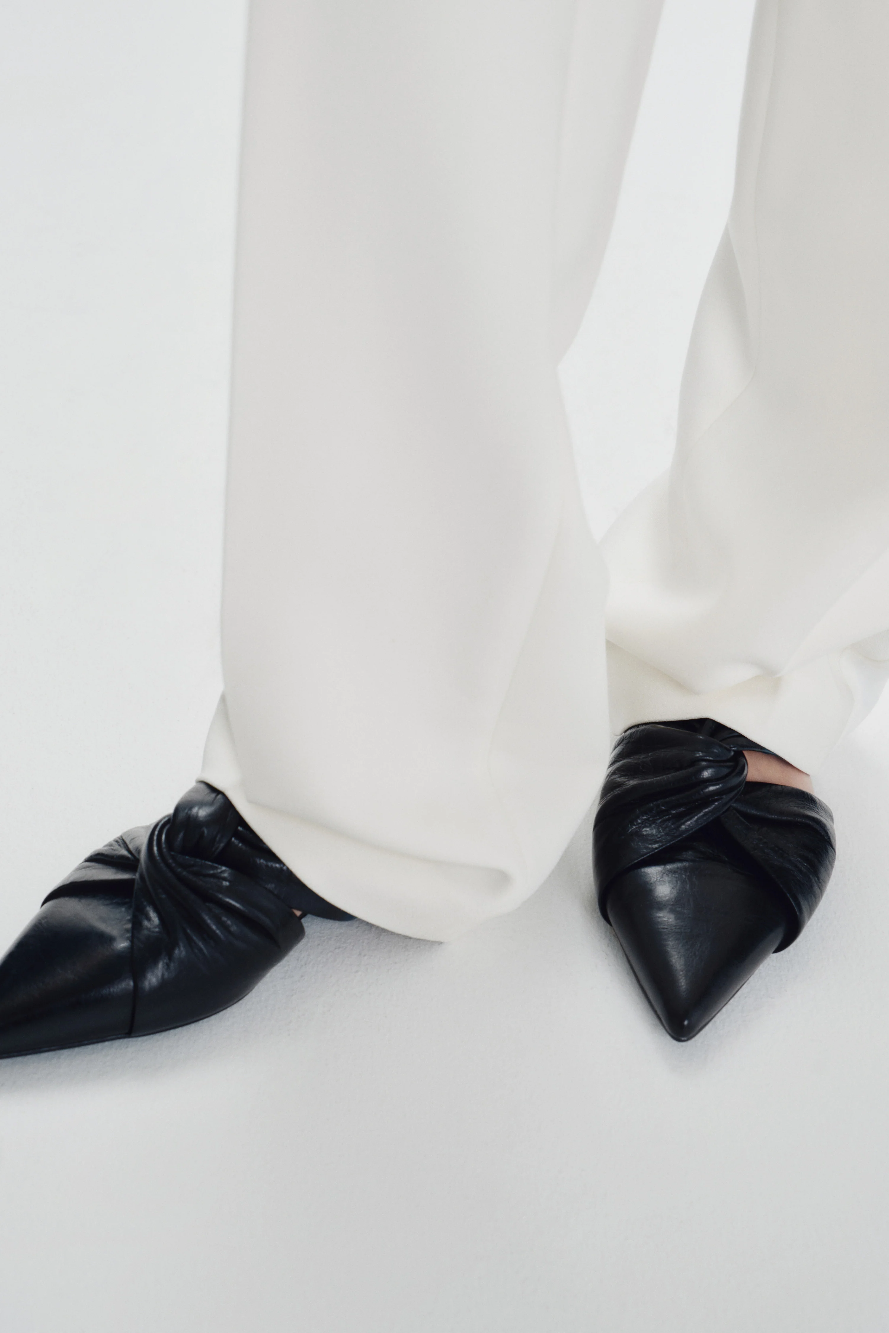 DRAPED LEATHER MULES - Image 6