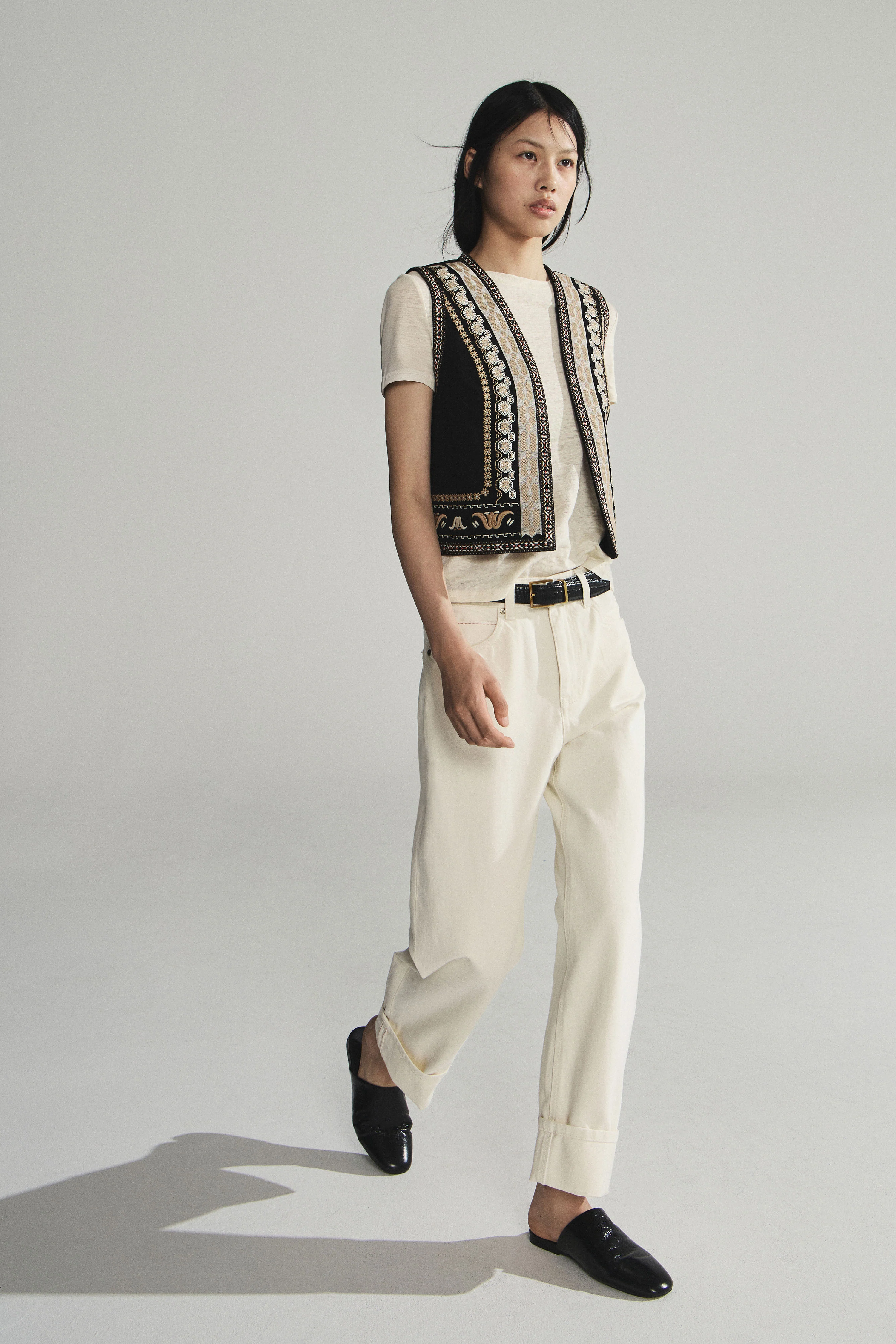 EMBROIDERED WAISTCOAT