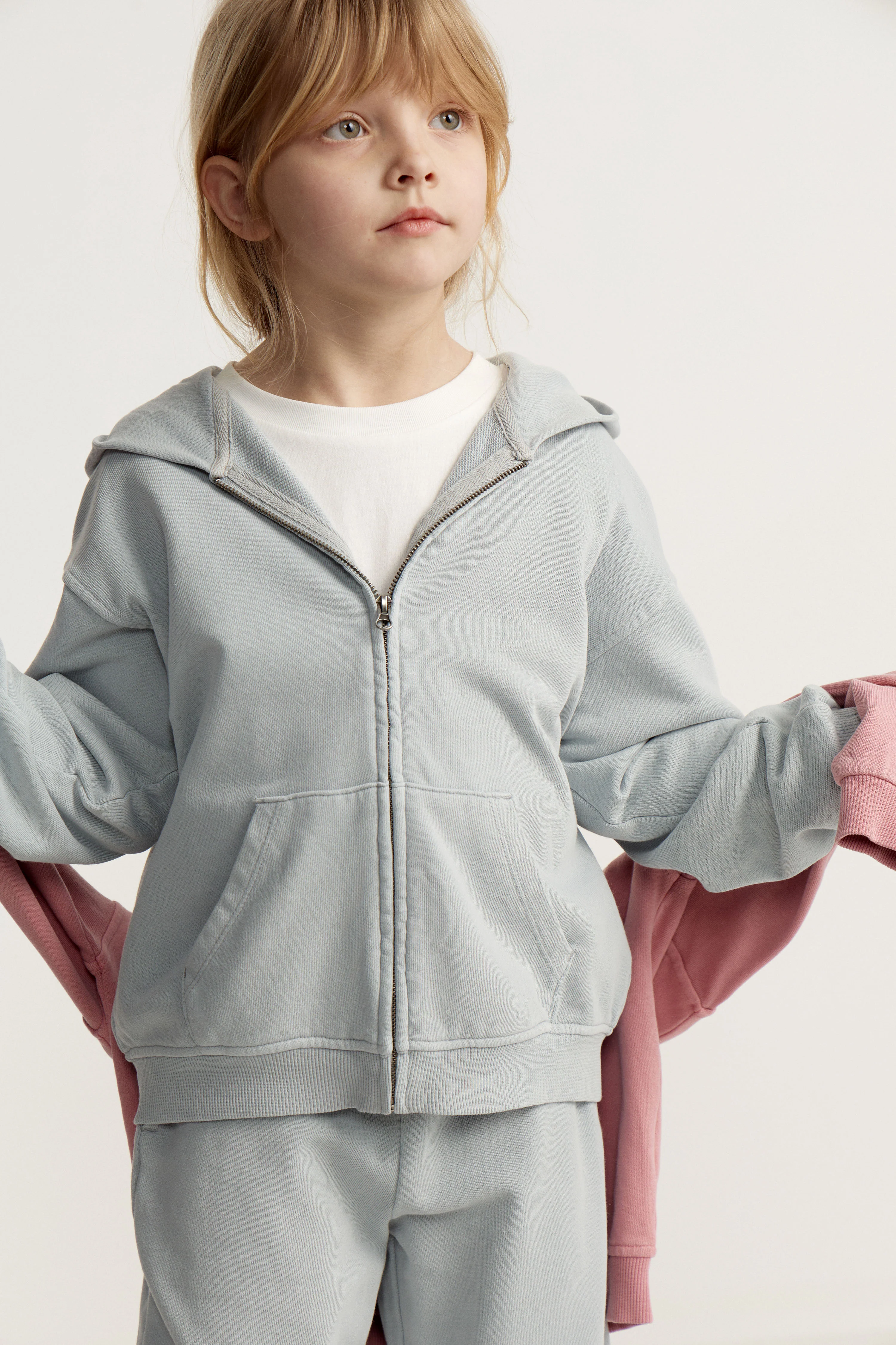 OVERSIZED ZIP-THROUGH HOODIE