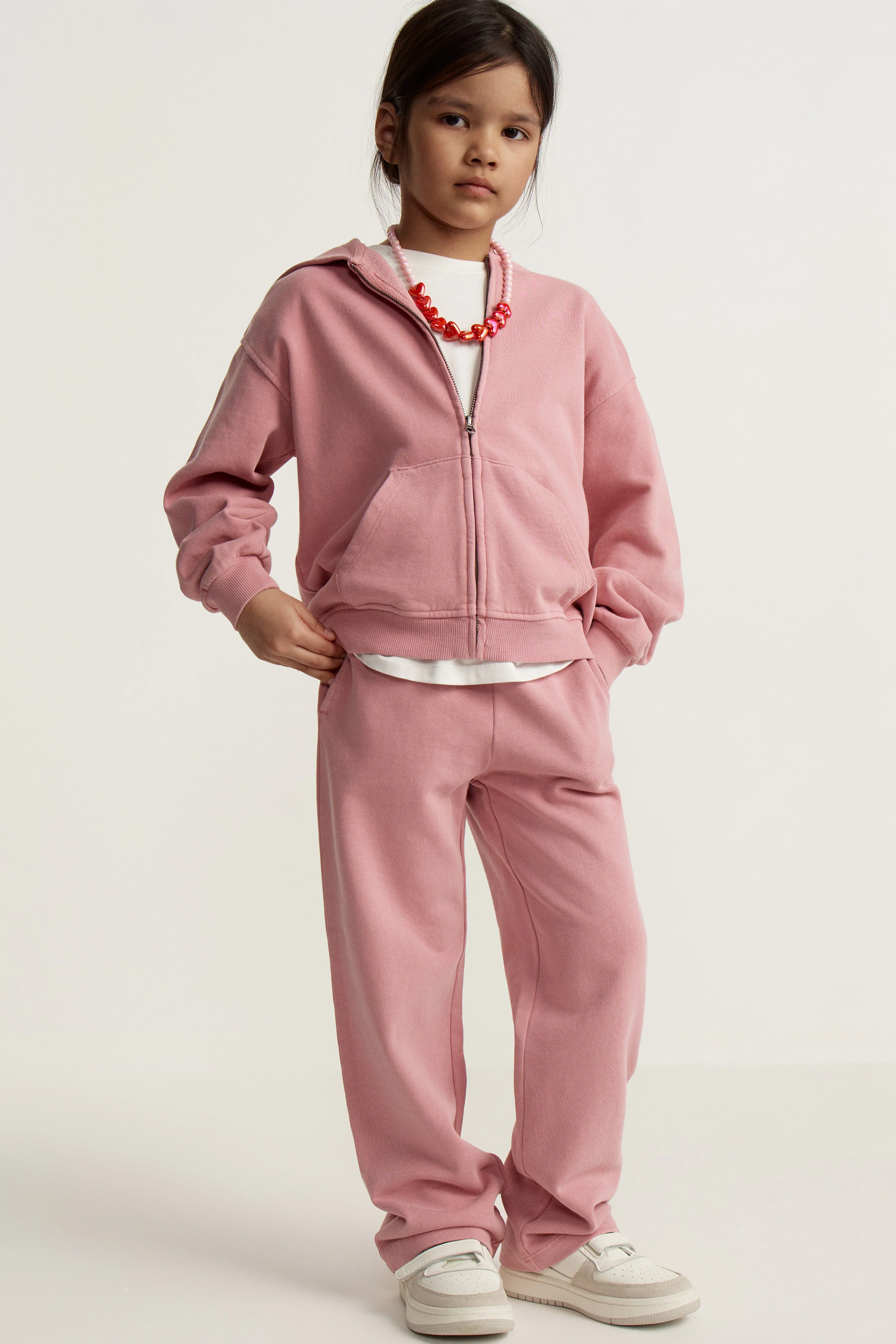 WIDE-LEG SWEATPANTS