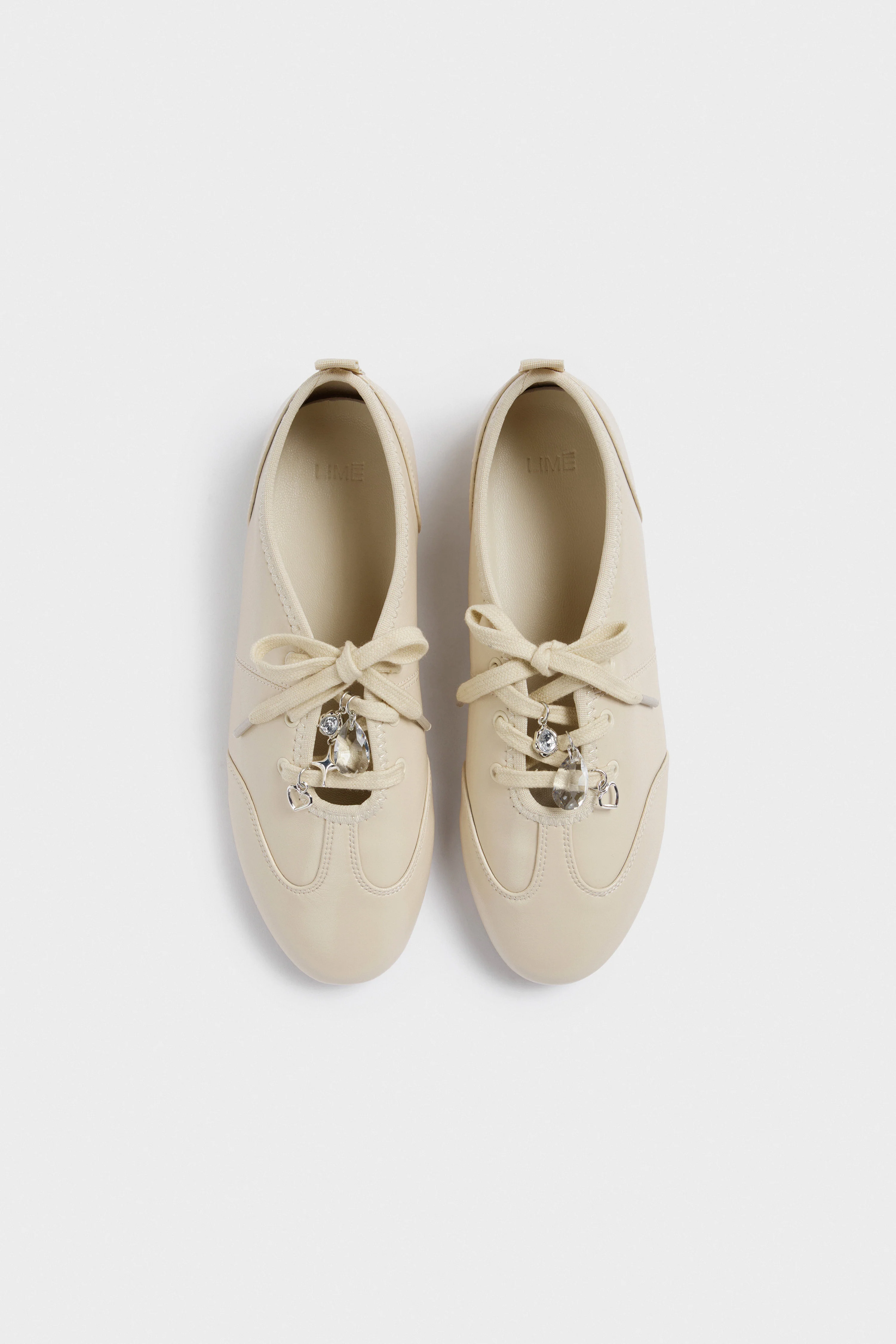 BONDED LEATHER SHOES WITH PENDANTS - Image 8