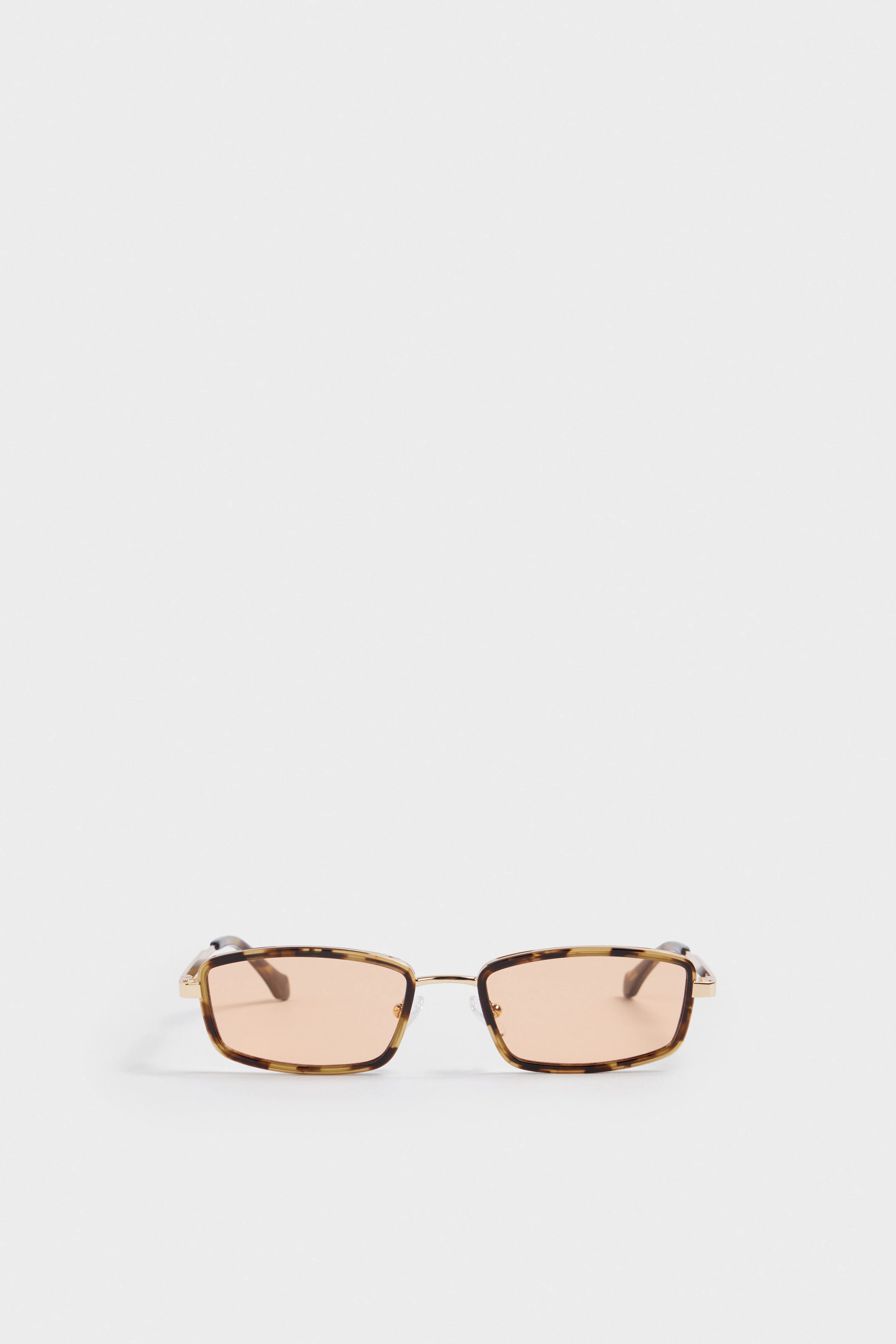 SUNGLASSES WITH UV-PROTECTIVE LENSES - Image 3