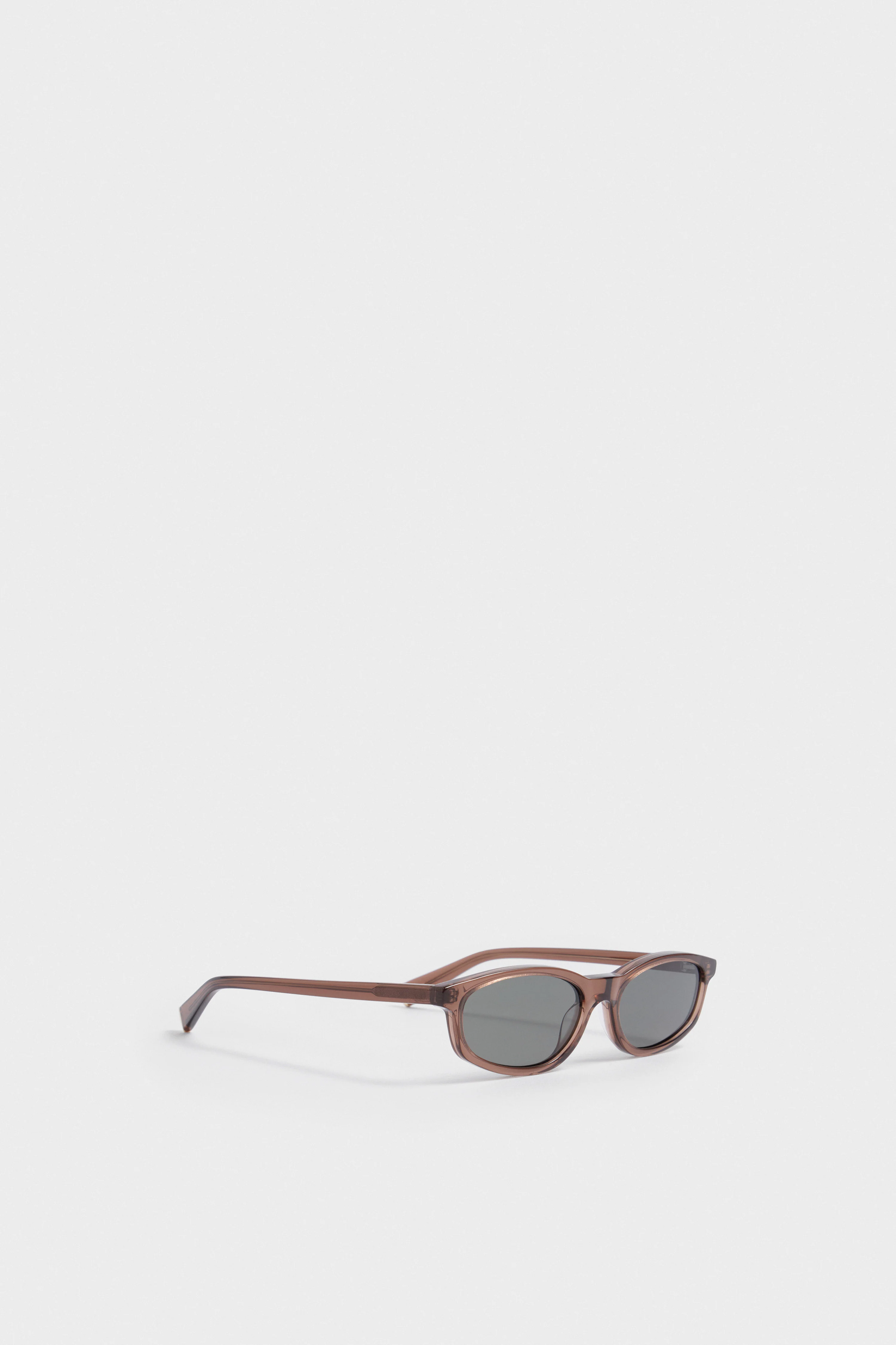 SUNGLASSES WITH UV-PROTECTIVE LENSES - Image 2
