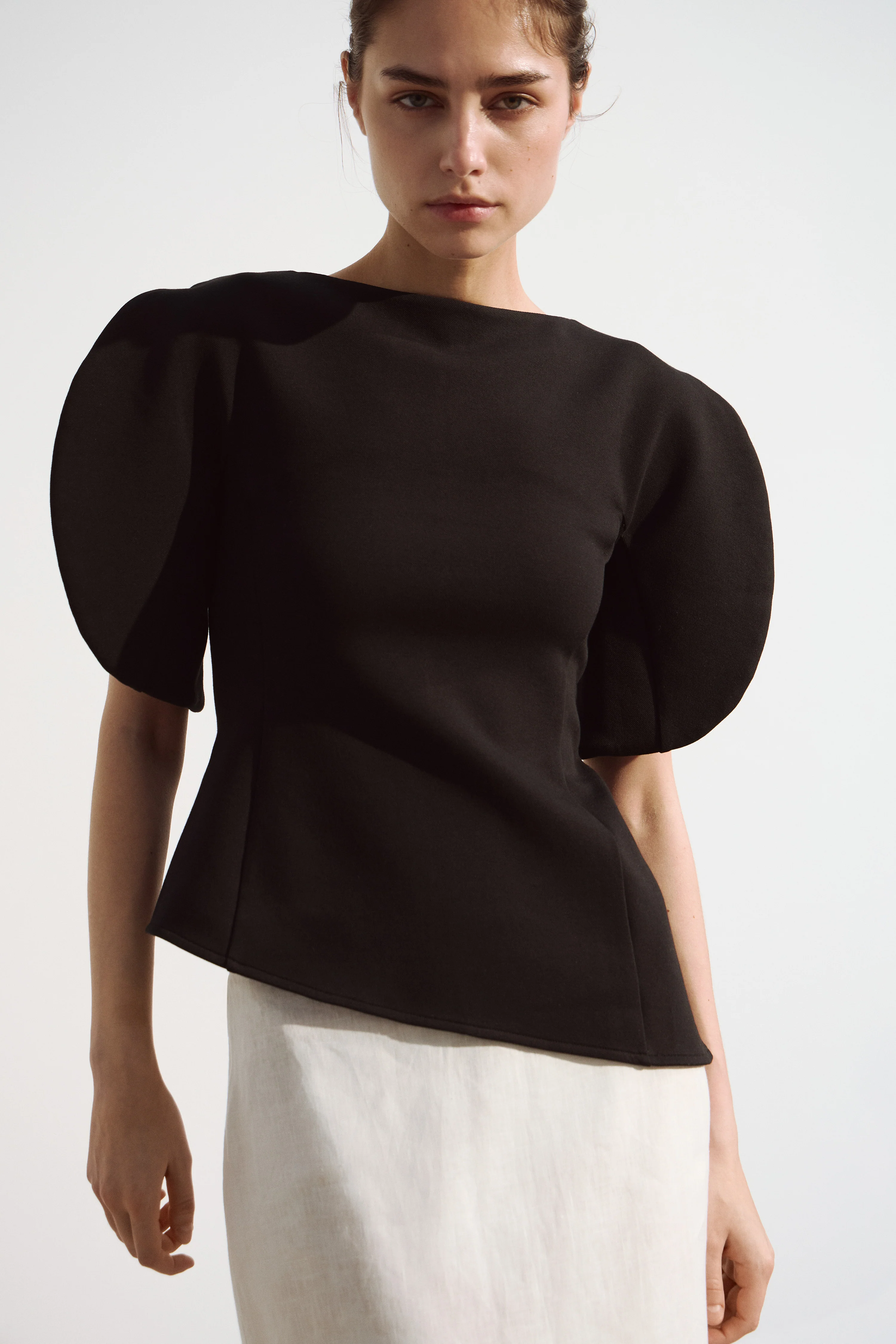 VOLUME-SLEEVE COTTON-BLEND BLOUSE
